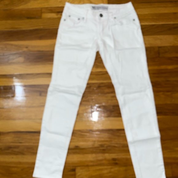 LAST CHANCE - B by Bullhead Super Skinny white jeans 1 - Picture 2 of 10